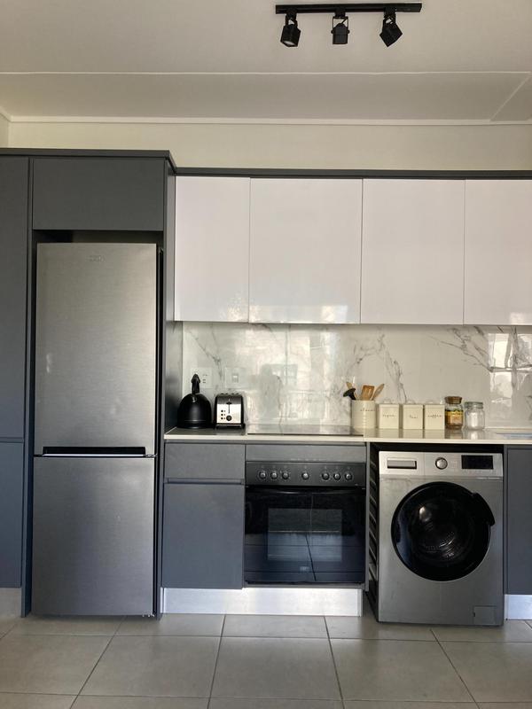 To Let 1 Bedroom Property for Rent in The Huntsman Western Cape